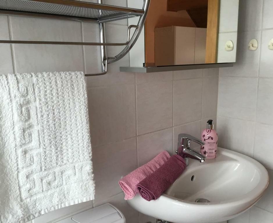 Ferienwohnung Altes Fachwerkhaus Mutter Mosel Löf Exterior foto